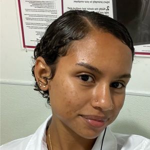 Meet your Posher, Janeaya